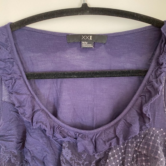 Forever 21 lace tank top - Picture 2 of 4